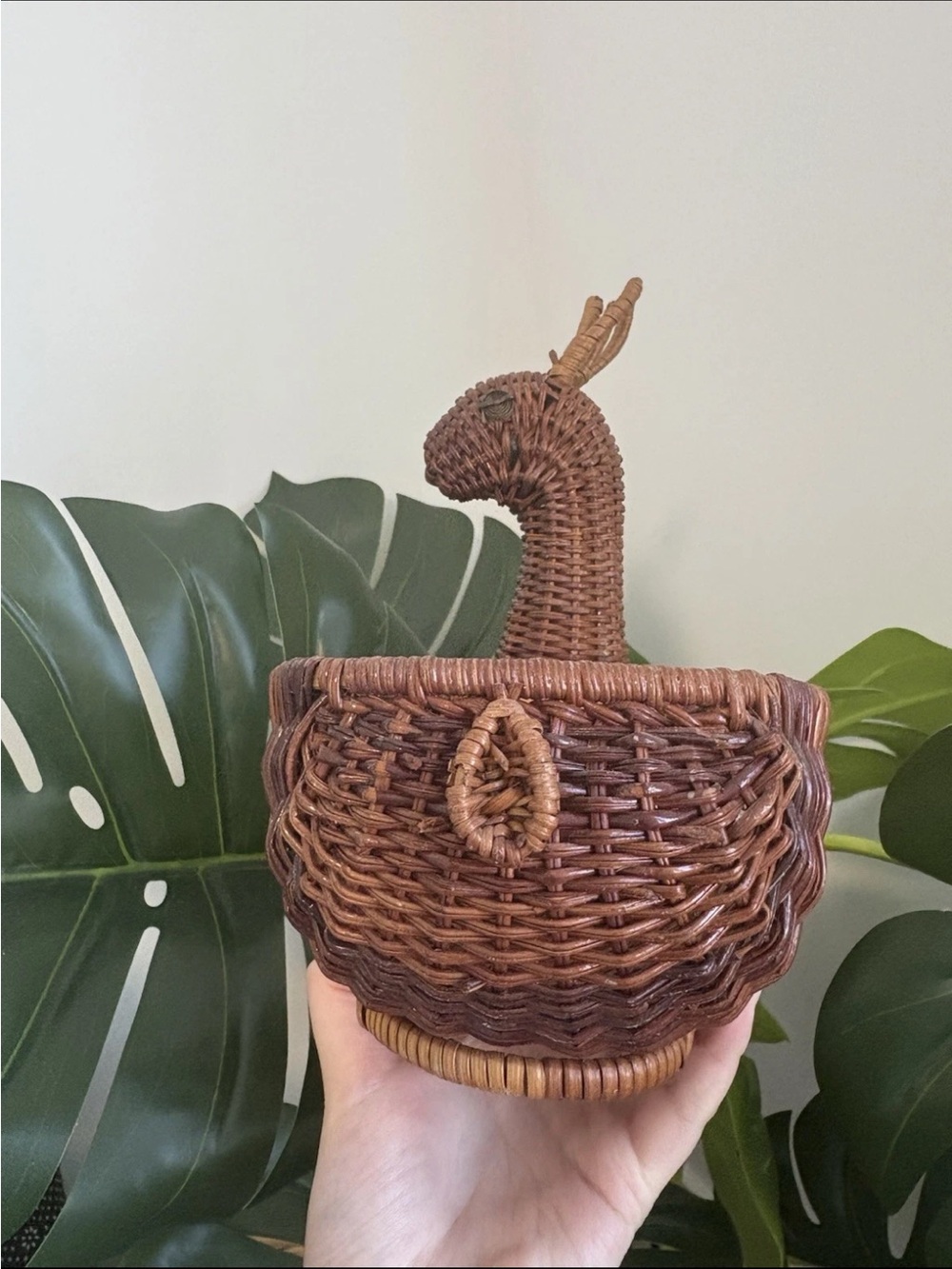Vintage SMALL DEER Reindeer WICKER BASKET Planter Woven Rattan 10” H - Picture 4 of 10